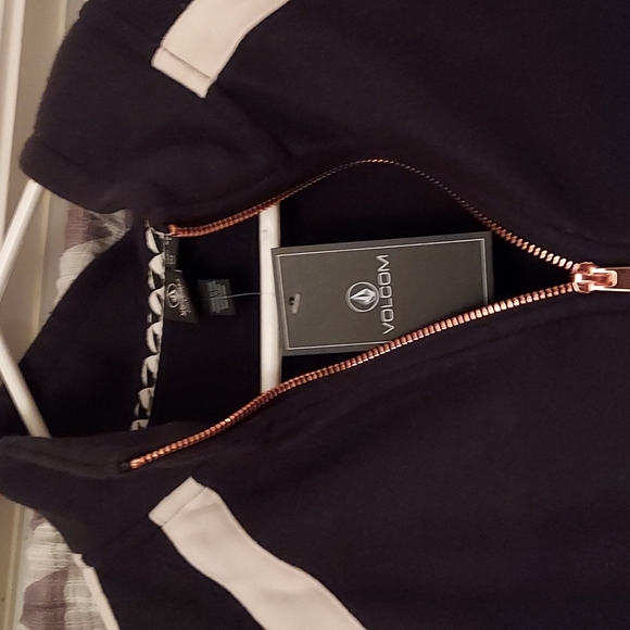 Volcom fleece pullover - Picture 3 of 4